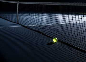 밤의 코트와 빛나는 공