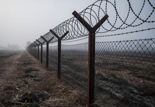 서부전선 DMZ 내 폭발 사고 발생... 한국군 3명 부상
