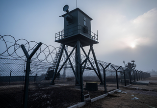 합참의장, DMZ 지뢰 폭lar 폭발은 북한의 '도발'로 규정... 대응 조치 검토 예고