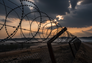 북한 지도자 여동생, DMZ 지뢰 폭발 책임 부인하며 남측의 긴장 완화 약속 조롱