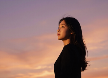 노을 아래의 시선