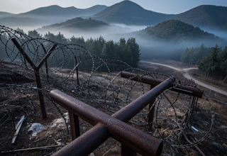 [긴급] DMZ 내 폭발 사고, 북한 지뢰에 의한 발생 가능성 매우 높아