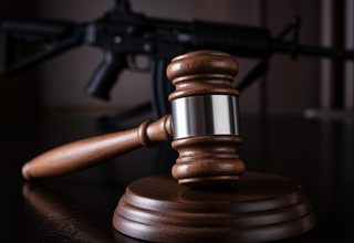미 대법원, AR-15 소총 금지법 위헌 여부 심리 결정: 총기 권리의 한계는 어디까지인가