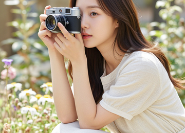 카메라를 든 소녀