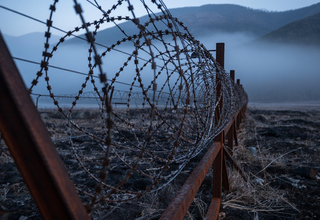 김여정 북한 부회장, DMZ 지뢰 폭발 책임 부인 및 남측의 긴장 완화 요구 조롱